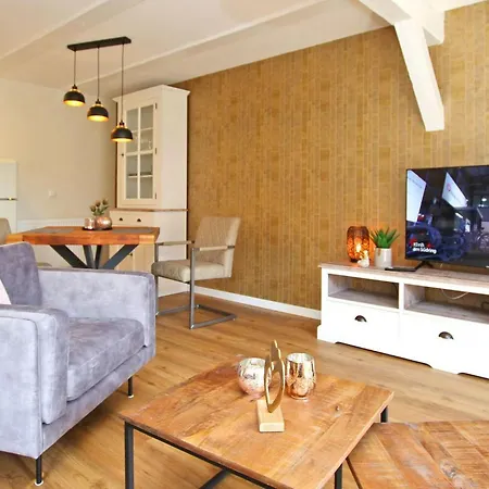 1 Bedroom Cozy In Waren Mueritz *
